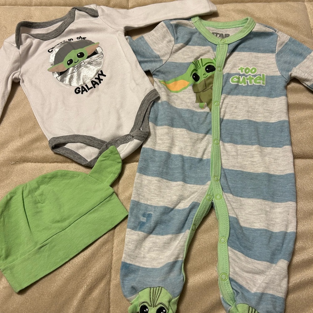 Star Wars Baby Yoda Onesie Bundle 3-6M